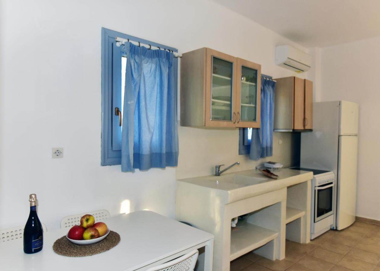 Thomas Apartments Katapola - Chora Exterior photo
