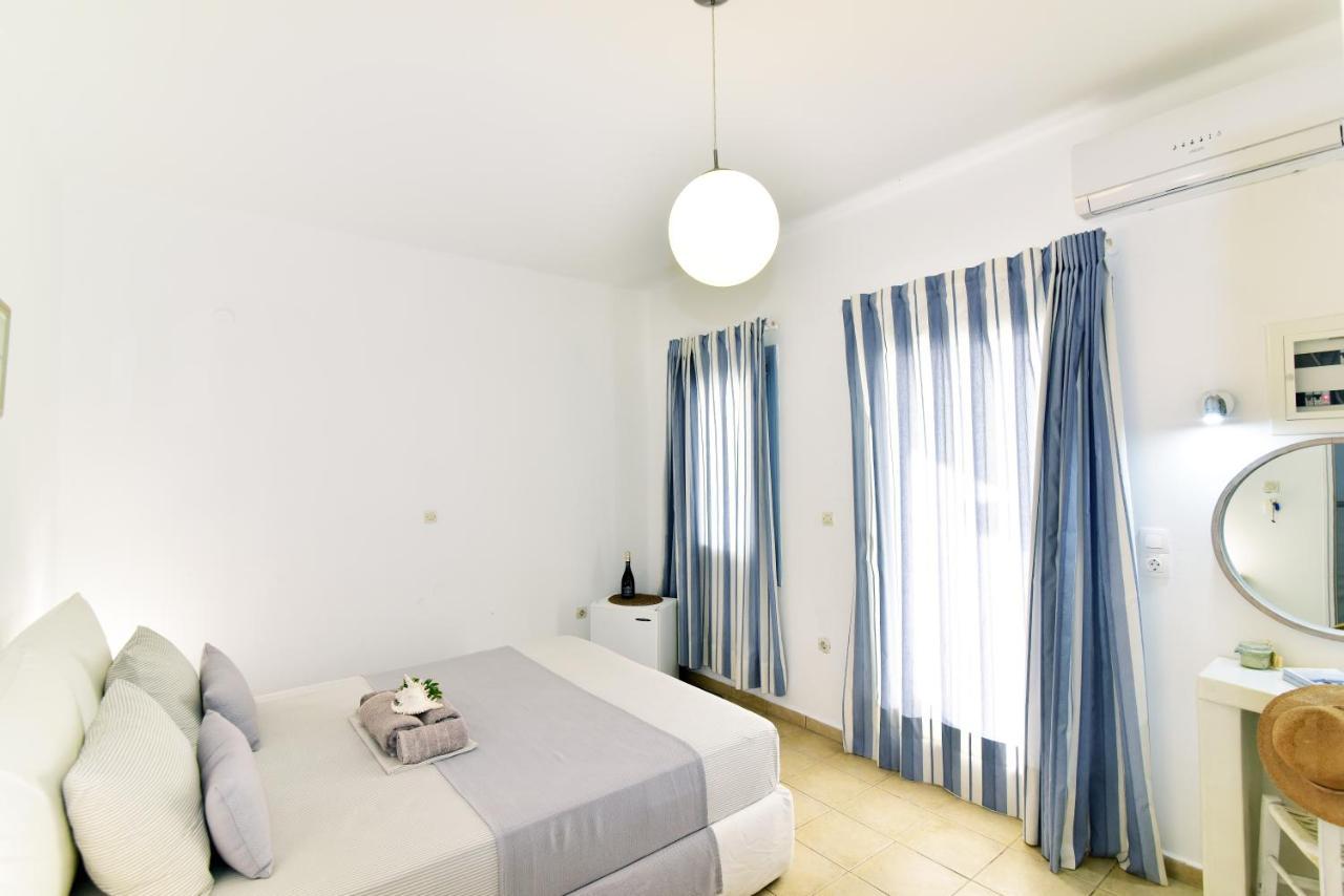 Thomas Apartments Katapola - Chora Exterior photo