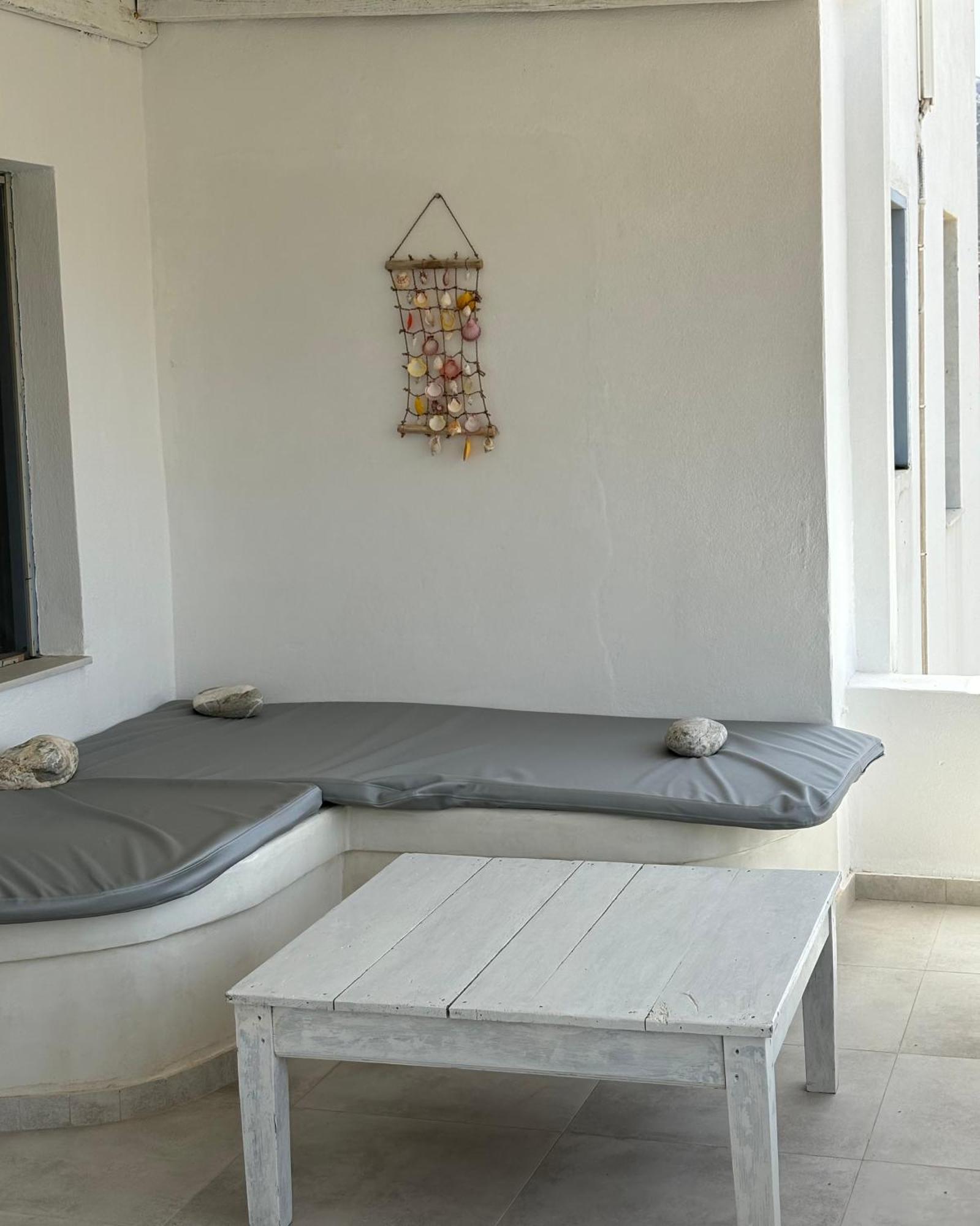Thomas Apartments Katapola - Chora Exterior photo