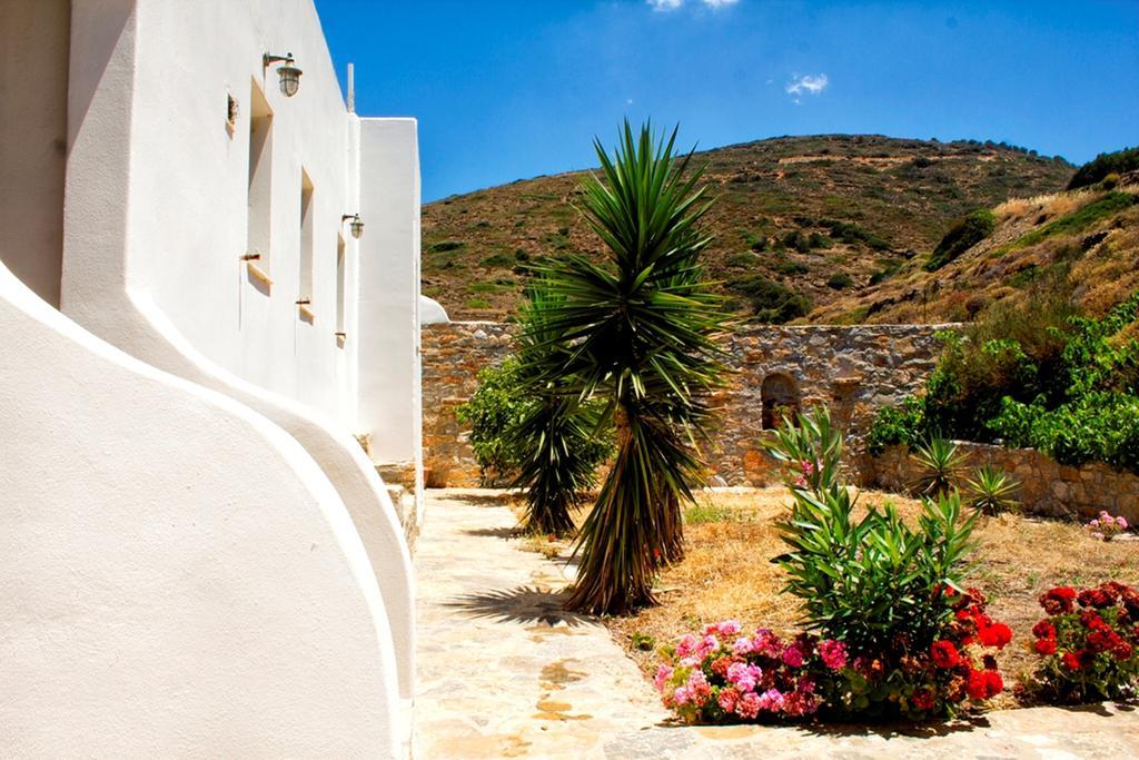 Thomas Apartments Katapola - Chora Exterior photo